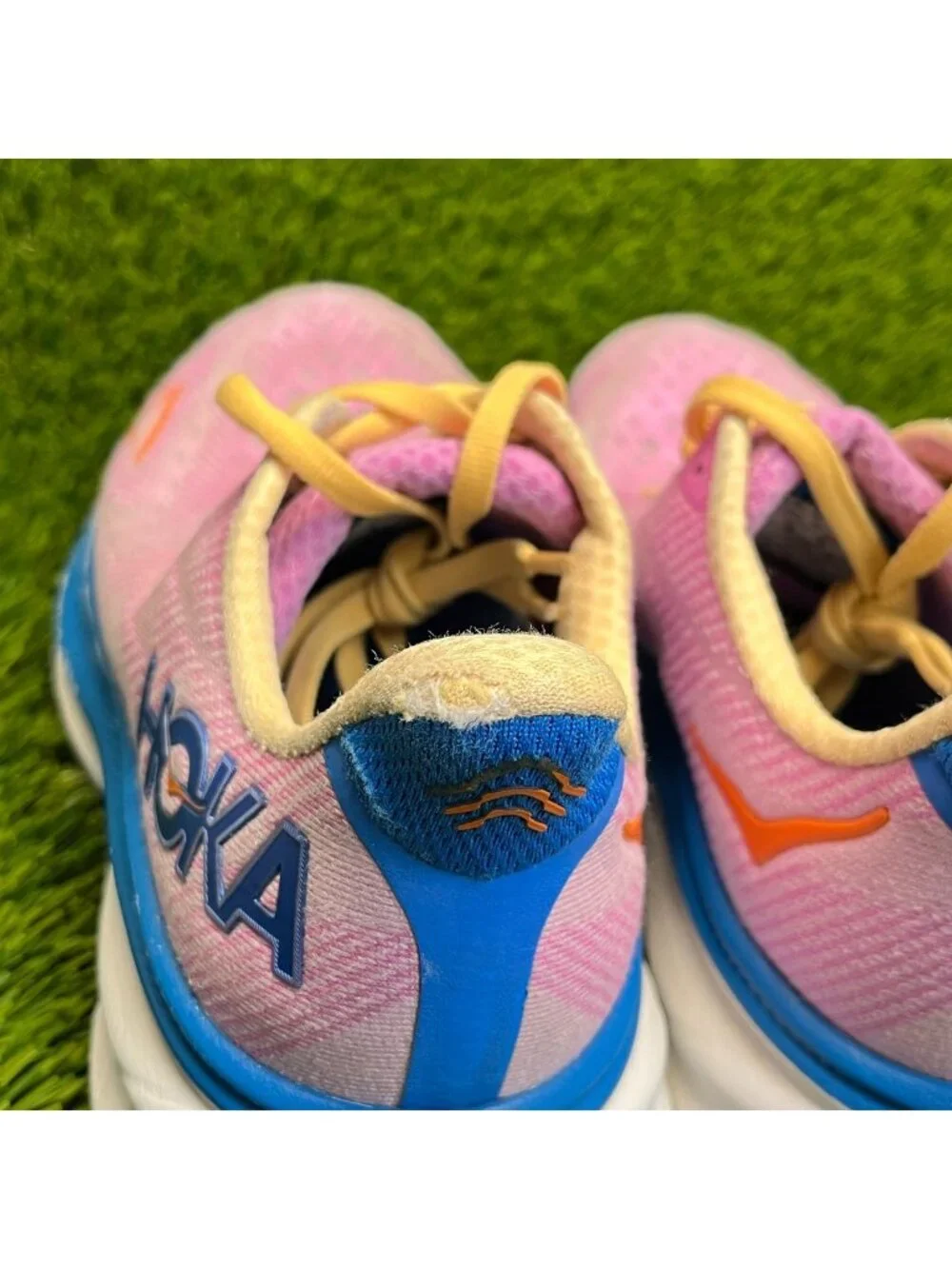 Hoka One One Clifton 9 Womens Size 7.5 Pink Blue Athletic Running Shoes Sneakers